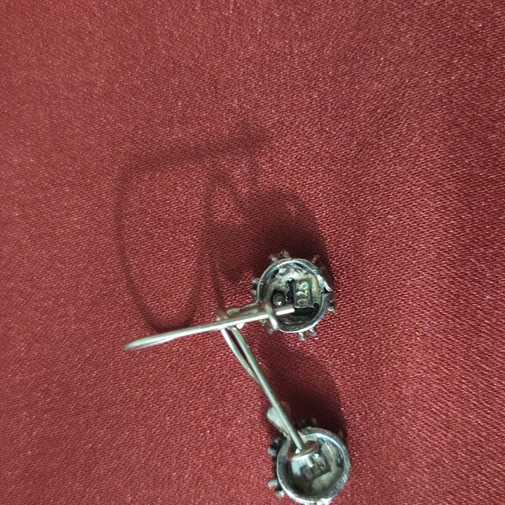Earings - Picture 4 of 4